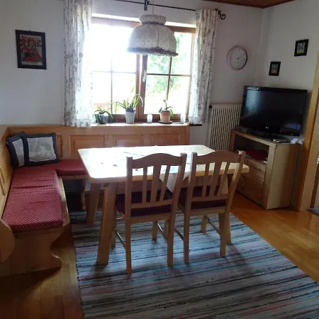 Biohof Schwanser 팜스테이 *