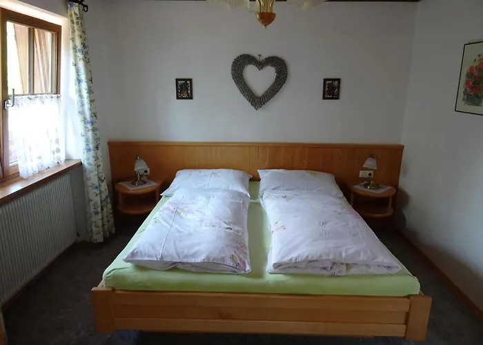 Farm stay Biohof Schwanser Steinbach am Attersee