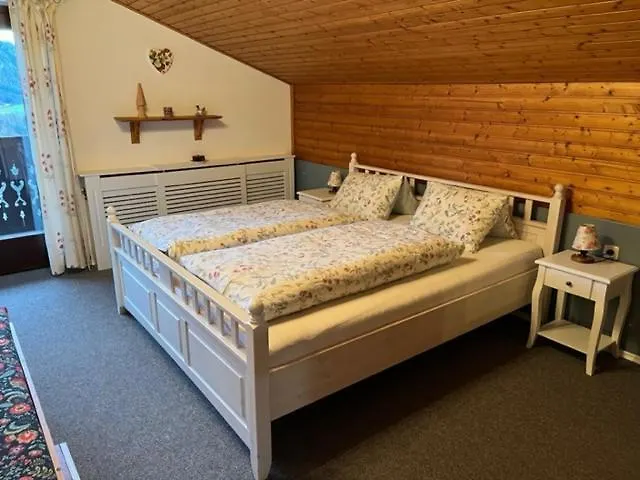 Biohof Schwanser Farm stay