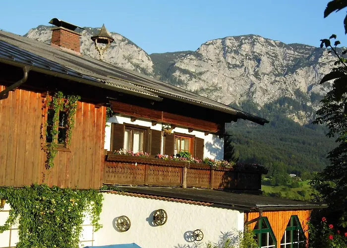 Biohof Schwanser Farm stay Steinbach am Attersee